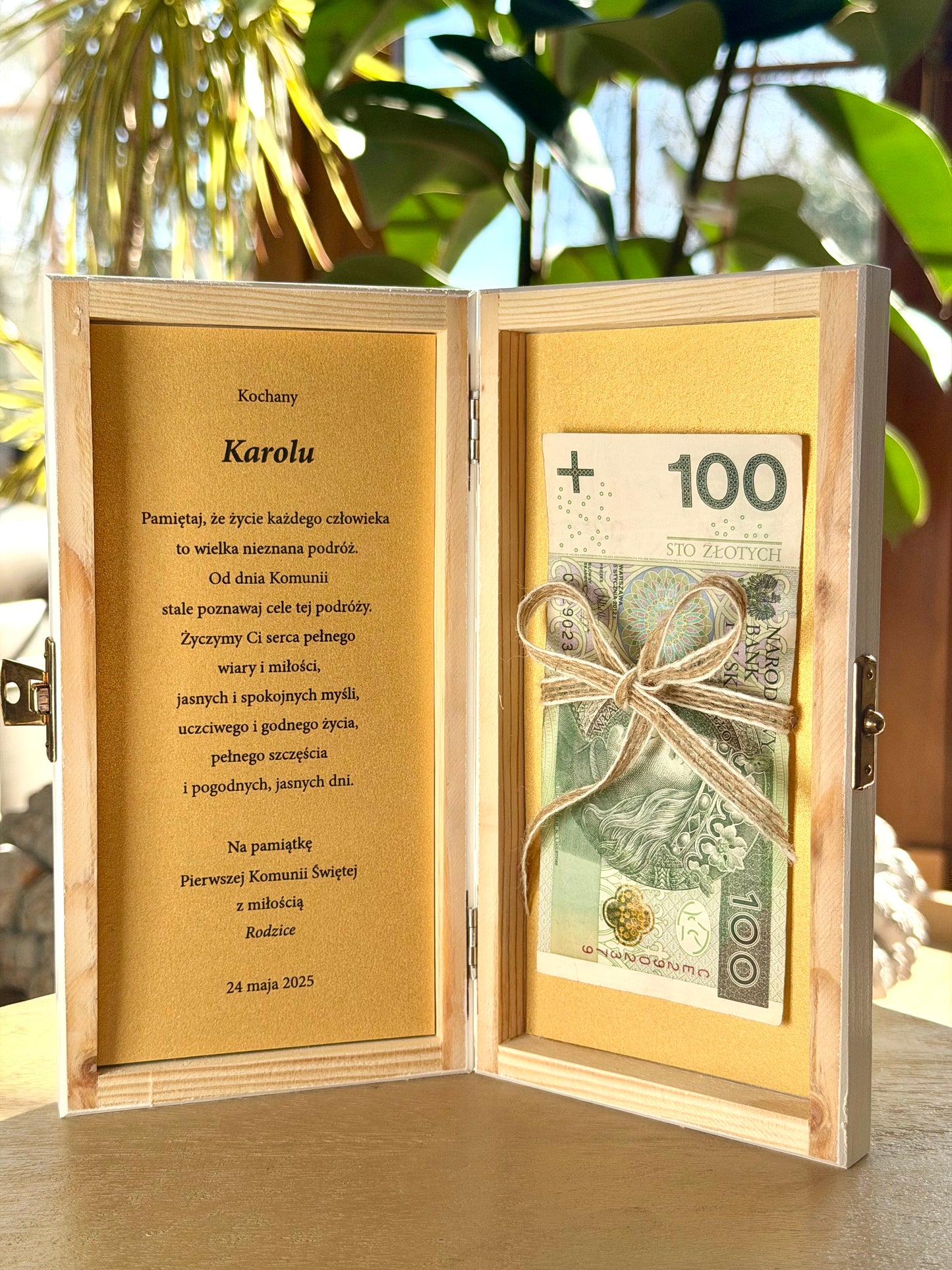 Pamiątka I Komunii Świętej - drewniane pudełko na banknoty